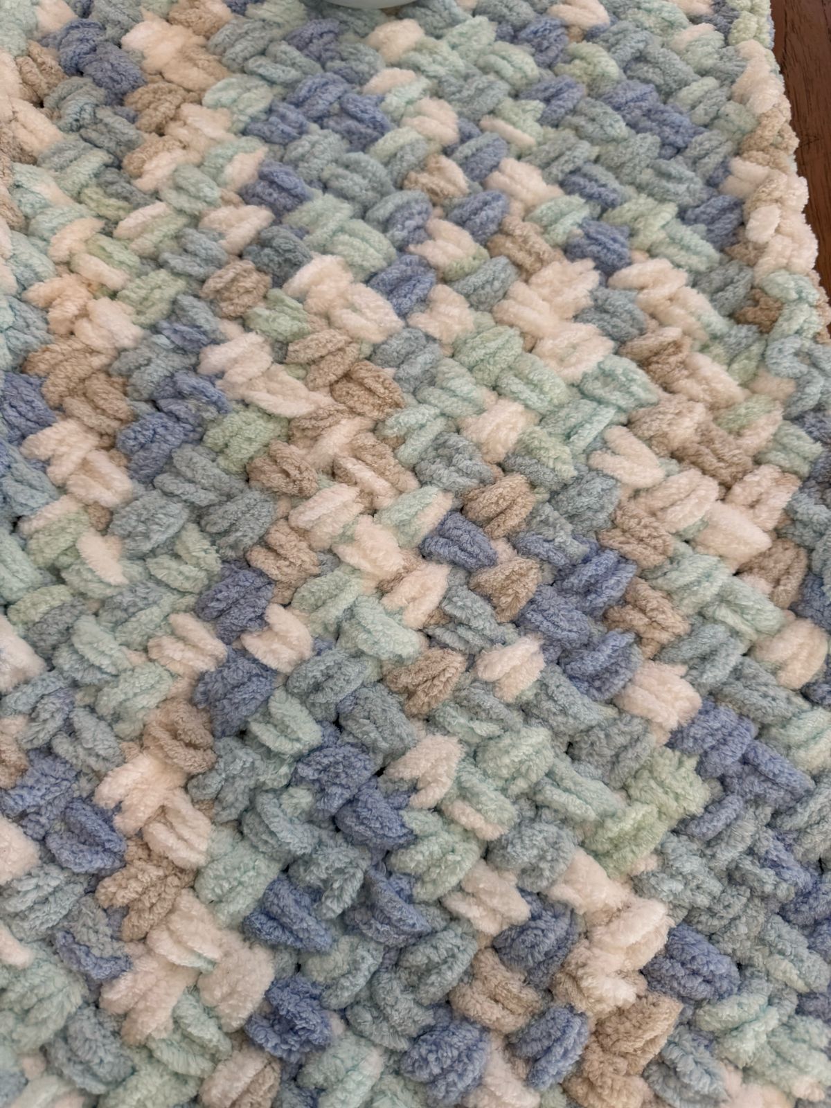 Table runner - baby blue criss cross loopy yarn