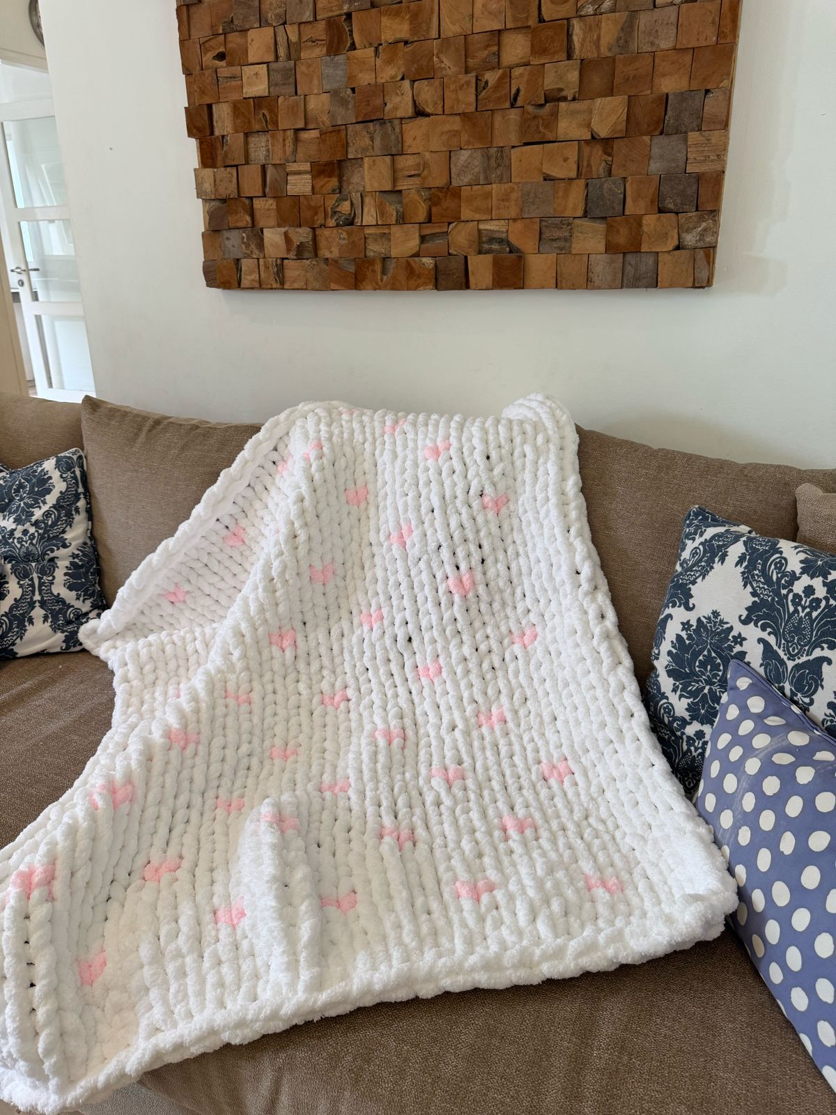 Throw blanket - White Pink Hearts